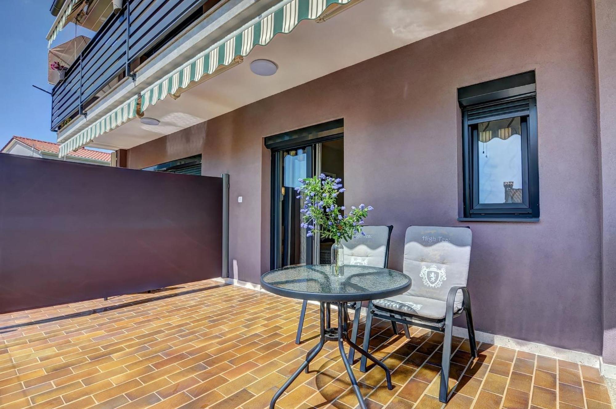 Lovely Apartments In Valbandon Fazana Bagian luar foto